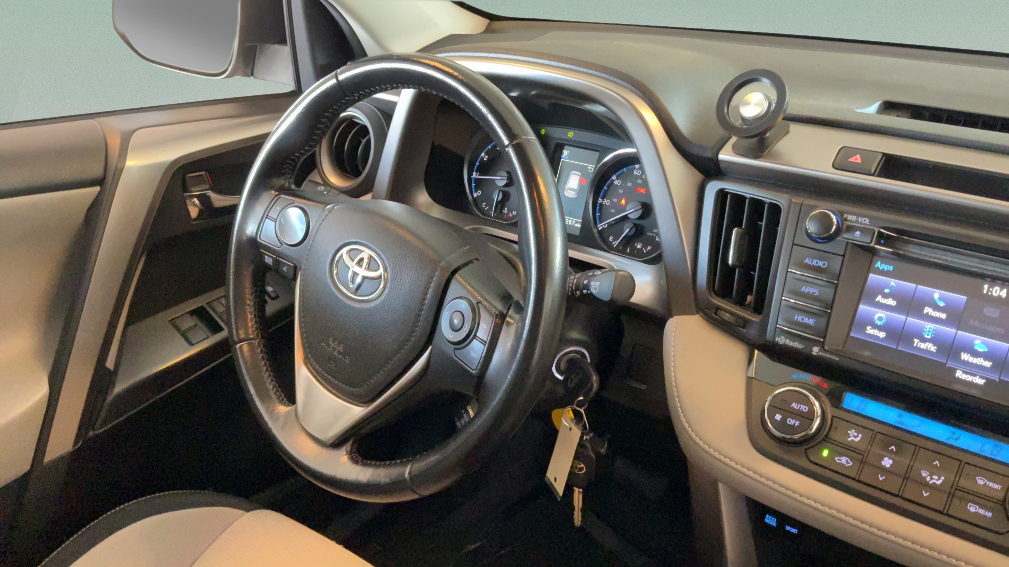 Used 2016 Toyota RAV4 XLE AWD/4WD image 34