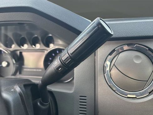 Used 2013 Ford F350 XLT w/ XLT Premium Pkg image 19