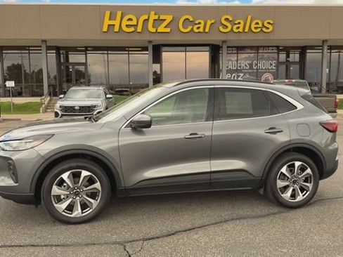 Used 2025 Ford Escape Platinum AWD/4WD image 5