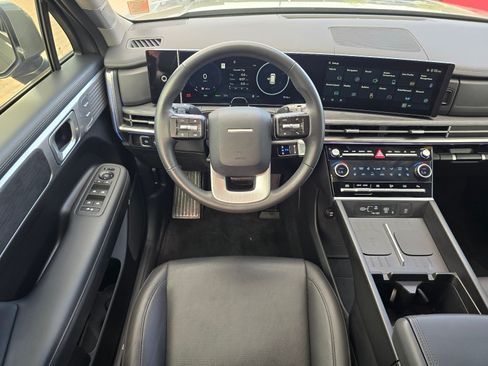 Used 2025 Hyundai Santa Fe Limited AWD/4WD image 13