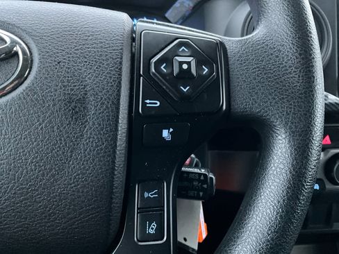 Used 2021 Toyota Tacoma SR image 20