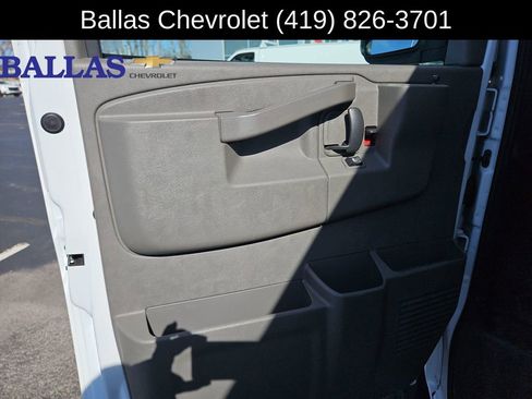 Certified 2024 GMC Savana 2500 w/ Driver Convenience Package RWD image 23