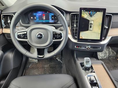 New 2026 Volvo XC90 B6 Plus w/ Protection Package