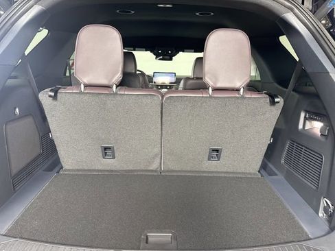 New 2026 Ford Explorer Platinum image 27