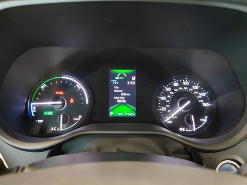 Used 2023 Toyota Sienna XSE AWD/4WD image 23