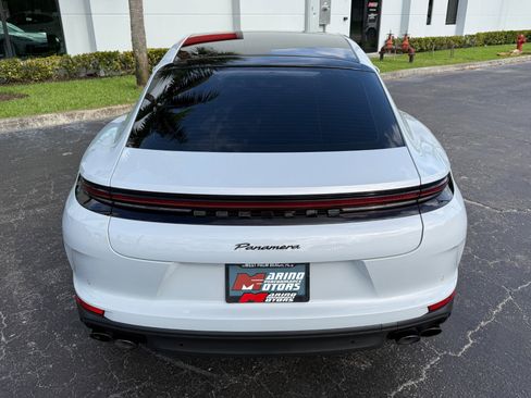 Used 2024 Porsche Panamera image 20