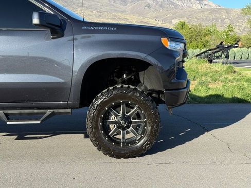 Used 2023 Chevrolet Silverado 1500 RST AWD/4WD image 3