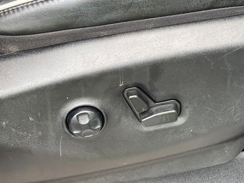 Used 2022 Chrysler Pacifica Limited image 26