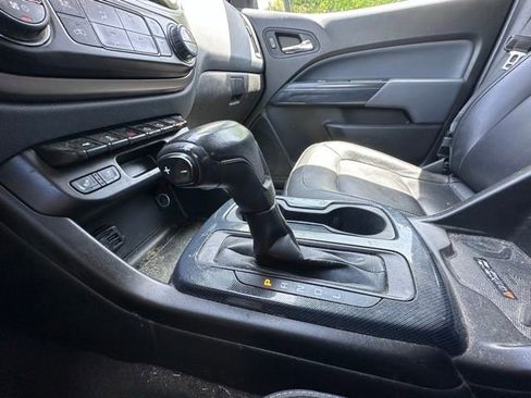 Used 2021 Chevrolet Colorado Z71 w/ Z71 Midnight Edition AWD/4WD image 15