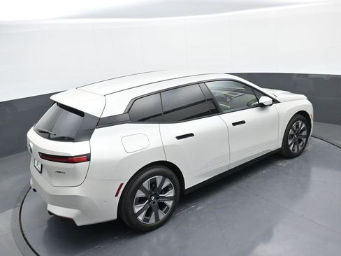 New 2026 BMW iX xDrive45 AWD/4WD image 36