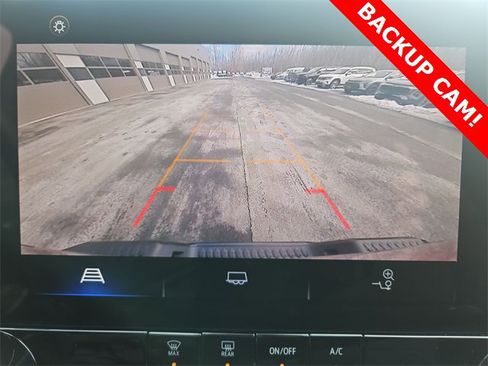 Used 2023 Chevrolet Colorado W/T image 15