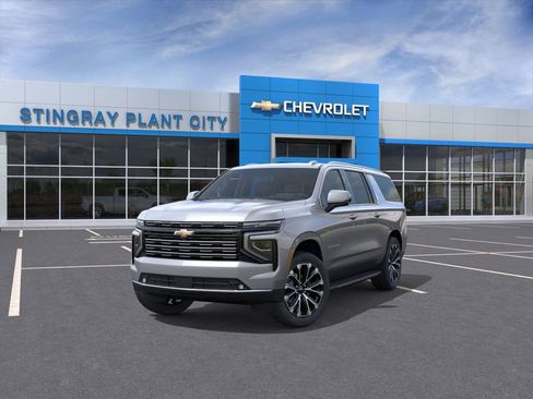 New 2025 Chevrolet Suburban High Country image 8