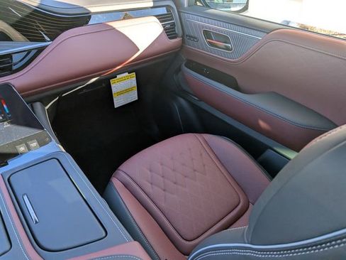 New 2026 INFINITI QX80 Autograph w/ Premium Cargo Package image 18