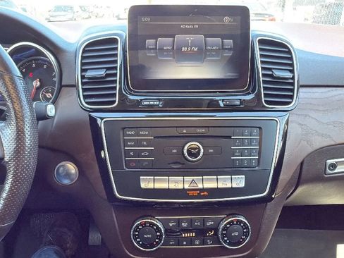 Used 2018 Mercedes-Benz GLE 350 4MATIC image 18