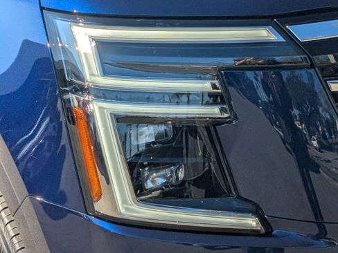 Certified 2025 Nissan Armada Platinum w/ Convenience Package image 10