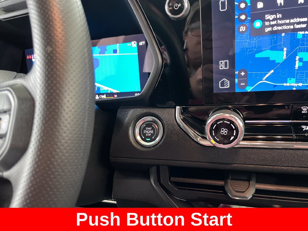 Certified 2025 Chevrolet Colorado W/T AWD/4WD image 9