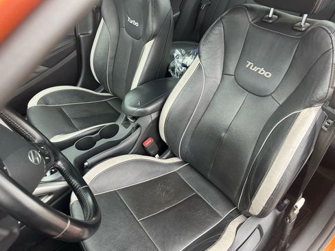 Used 2015 Hyundai Veloster Turbo w/ Option Group 04 image 12