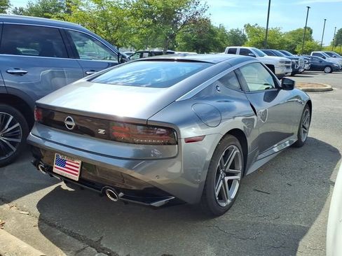 Used 2025 Nissan Z Sport w/ Floor Mat Package RWD image 9