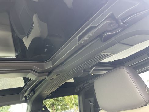 New 2026 GMC Hummer EV 4x4 Crew Cab image 52