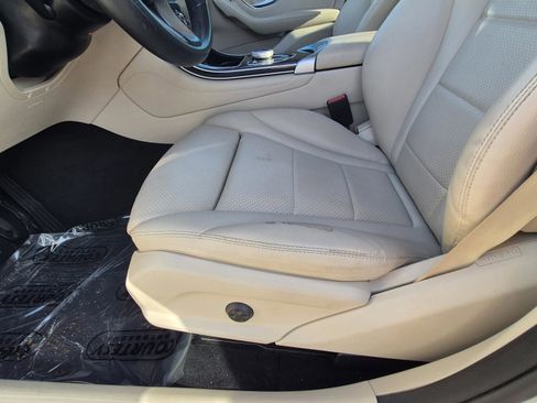 Used 2018 Mercedes-Benz GLC 300 image 19