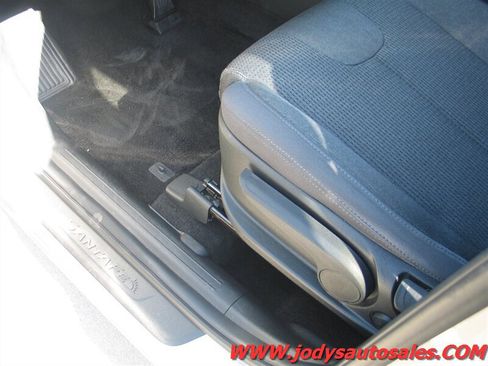 Used 2023 Hyundai Santa Fe SE AWD/4WD image 4