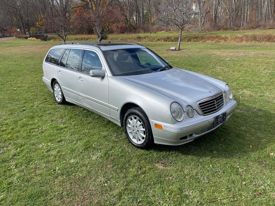 Used 2002 Mercedes-Benz E 320 4MATIC Wagon image 13