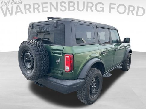 Used 2022 Ford Bronco Black Diamond image 6