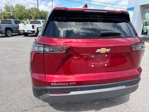 Used 2026 Chevrolet Equinox LT AWD/4WD image 20