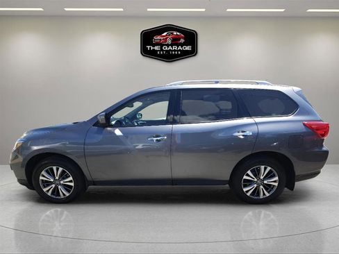 Used 2017 Nissan Pathfinder SV w/ SV Cold Weather Package AWD/4WD image 3