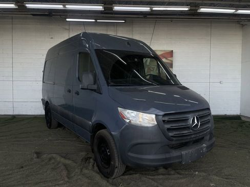 Used 2019 Mercedes-Benz Sprinter 144 image 7
