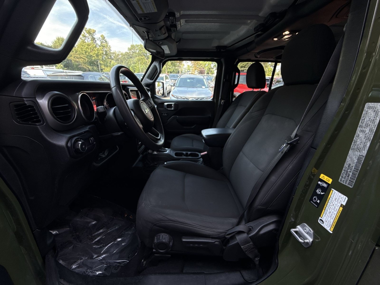 Used 2023 Jeep Wrangler Unlimited Sport AWD/4WD image 11