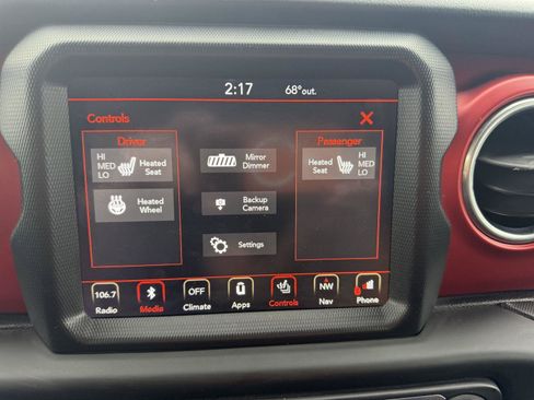Used 2018 Jeep Wrangler Unlimited Rubicon AWD/4WD image 21