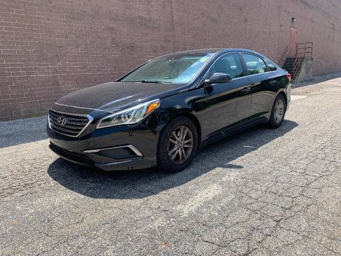 Used 2016 Hyundai Sonata SE FWD image 1