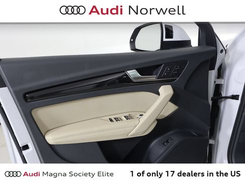 Used 2019 Audi Q5 2.0T Premium Plus w/ Premium Plus Package AWD/4WD image 21