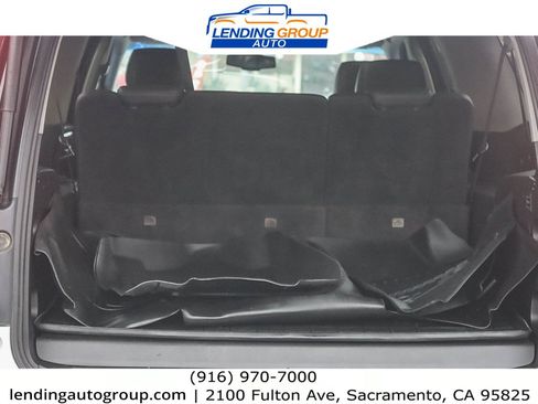 Used 2016 Cadillac Escalade ESV 4WD image 25