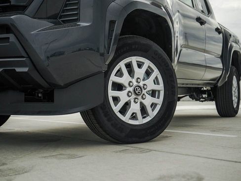 New 2025 Toyota Tacoma SR image 6