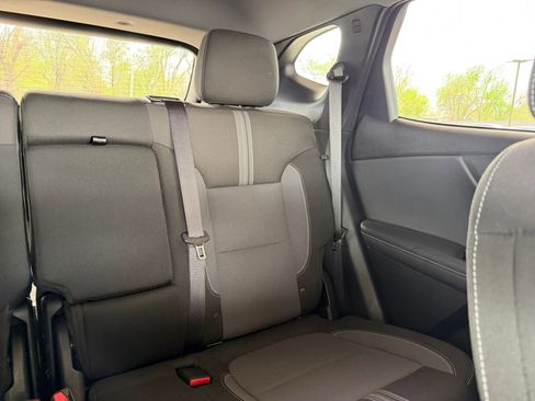 Used 2025 Chevrolet Blazer LT FWD image 38