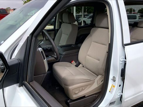 Used 2018 Chevrolet Silverado 1500 LT w/ Texas Edition RWD image 8