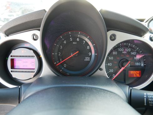 Used 2017 Nissan 370Z Coupe image 19