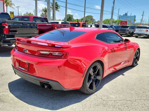 Used 2018 Chevrolet Camaro SS RWD image 7