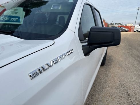 Used 2024 Chevrolet Silverado 1500 Custom image 13
