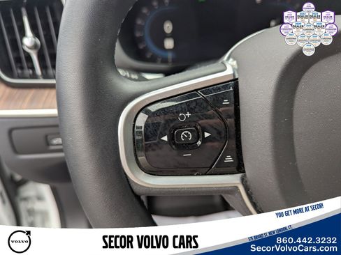 Certified 2023 Volvo XC60 B5 Plus w/ Climate Package image 11