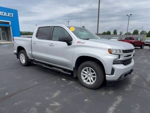 Used 2020 Chevrolet Silverado 1500 RST AWD/4WD image 2