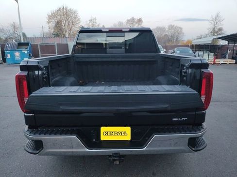 Used 2022 GMC Sierra 1500 SLT w/ SLT Convenience Package image 17