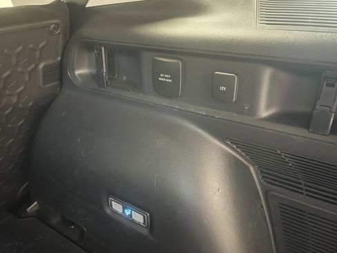 Used 2024 Ford Bronco Sport Badlands image 25