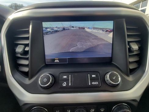 Used 2023 GMC Acadia SLE w/ Driver Convenience Package image 16