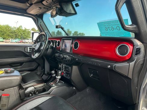 Used 2019 Jeep Wrangler Unlimited Rubicon AWD/4WD image 16