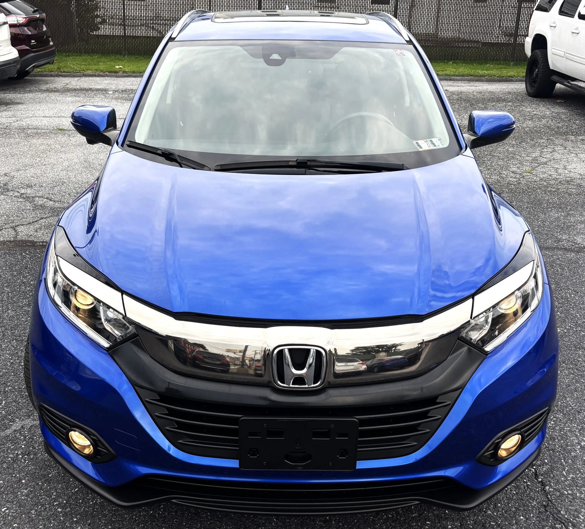 Used 2019 Honda HR-V EX-L image 2