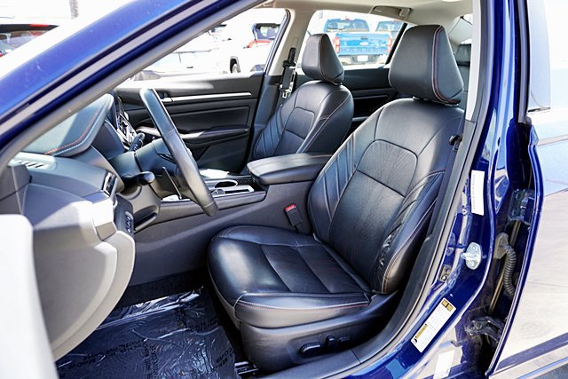 Used 2024 Nissan Altima 2.5 SR FWD image 22
