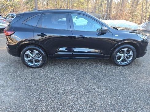 Used 2023 Ford Escape ST-Line w/ Tech Pack #1 AWD/4WD image 6